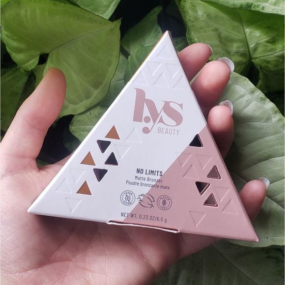 🌟HOSTPICK🌟No Limits Matte Bronzer - LYS Beauty- Harmony - Picture 2 of 5